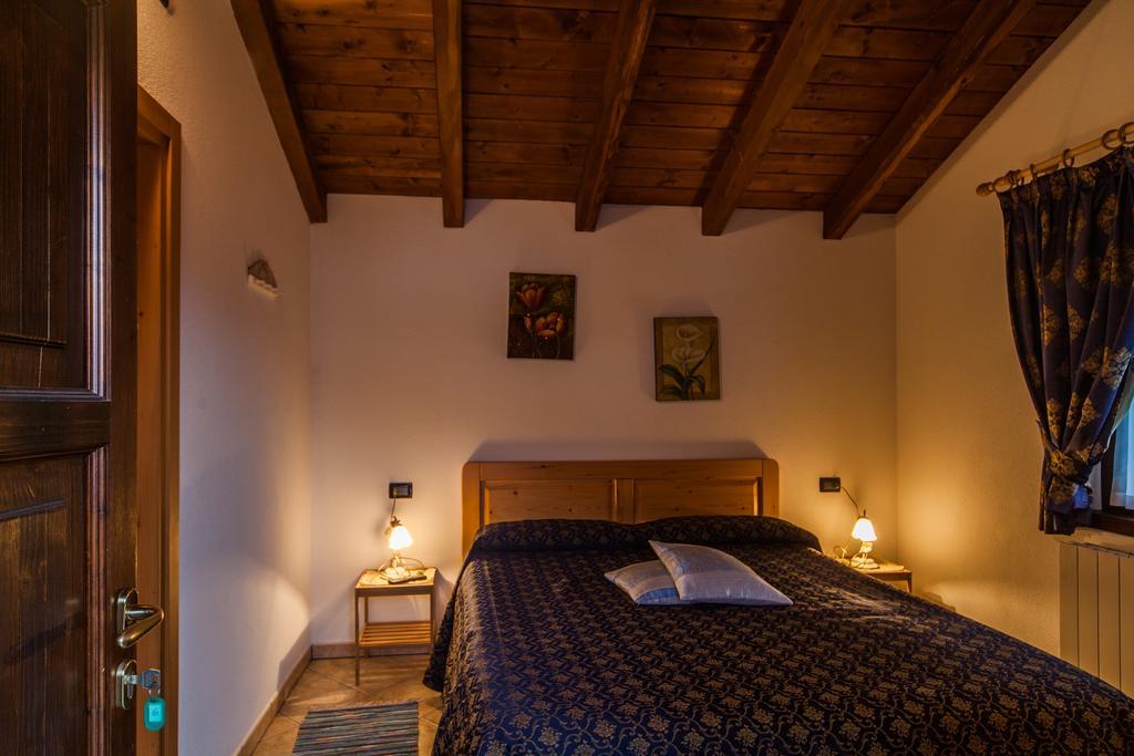 Agriturismo Al Castagneto Villa Mazzo di Valtellina ภายนอก รูปภาพ