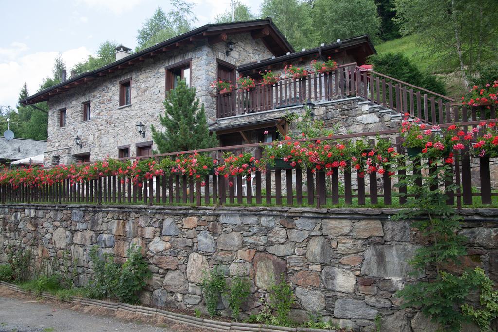 Agriturismo Al Castagneto Villa Mazzo di Valtellina ภายนอก รูปภาพ