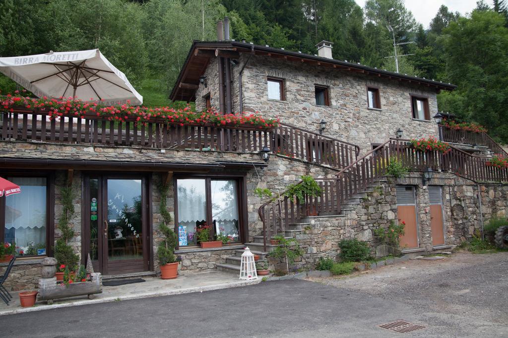 Agriturismo Al Castagneto Villa Mazzo di Valtellina ภายนอก รูปภาพ