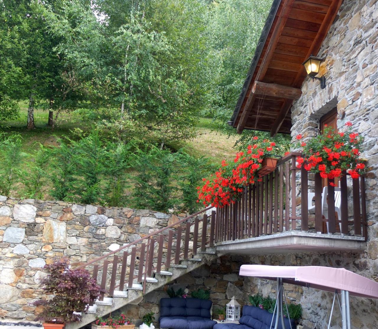 Agriturismo Al Castagneto Villa Mazzo di Valtellina ภายนอก รูปภาพ